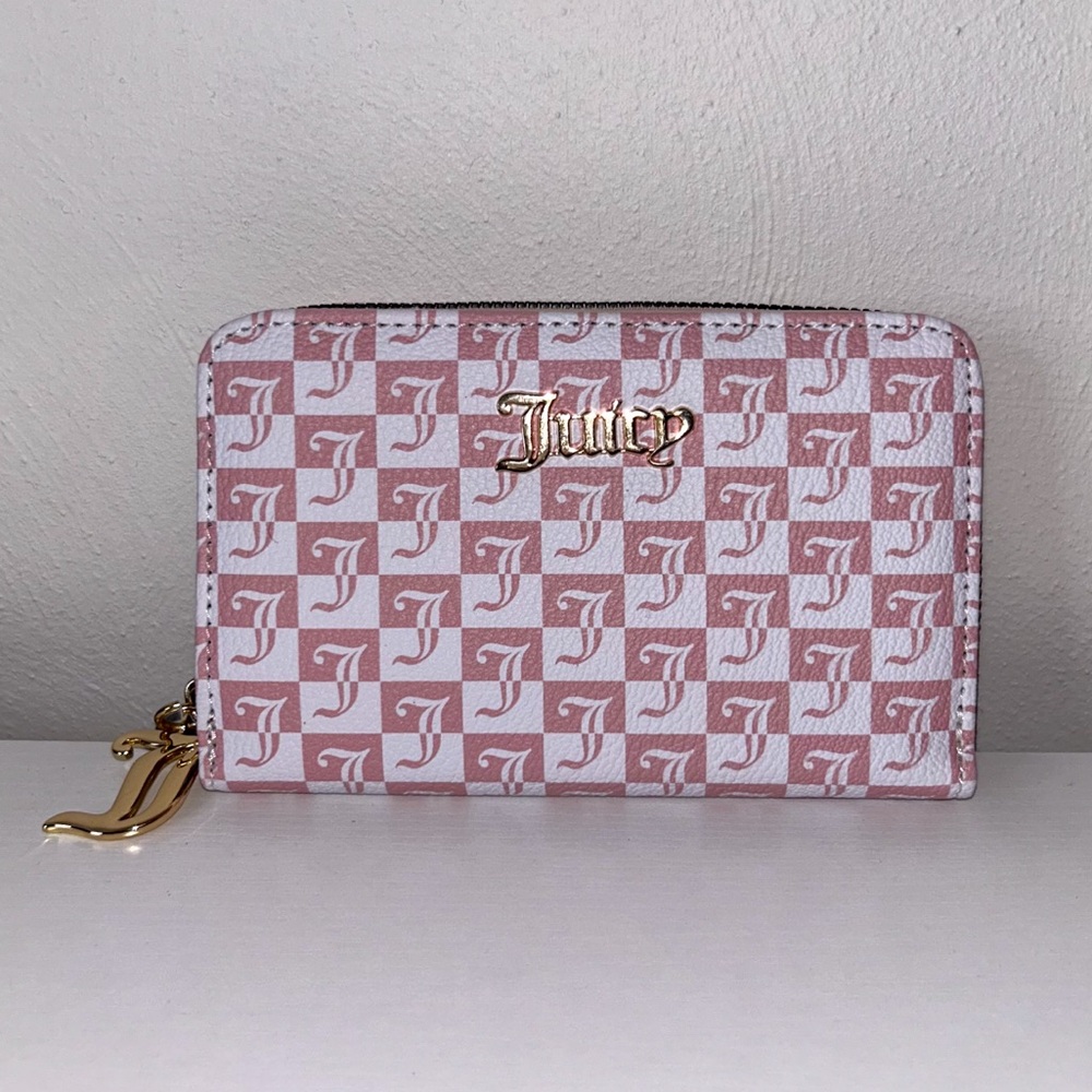 Juicy Couture Monogram Wallet Pink and White.